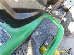 items/15c901479560e41180bd00155de187a0/2007johndeerela140lawnmower