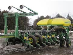 John Deere 1770 Planter 