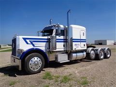 2007 Peterbilt 379 EX Hood Tri Axle Truck Tractor 