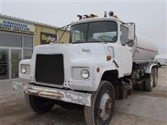 1979 Mack DM685 T/A Water Truck 