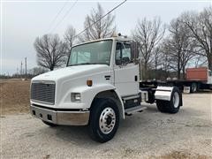 2002 Freightliner FL70 S/A Truck Tractor 