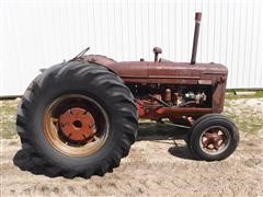 1954 International Harvester McCormick-Deering Super WD-9 Tractor 