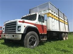 1986 International 1954 T/A Silage Truck 