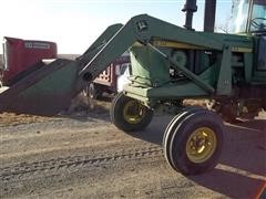 John Deere 48 Loader 