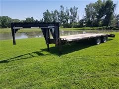 2001 Titan 24' Gooseneck Flatbed Trailer 