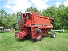 1980 International Harvester 1480 Combine 