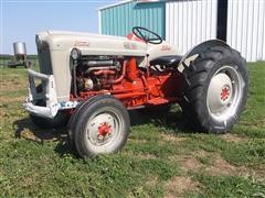 Ford 800 2WD Tractor 