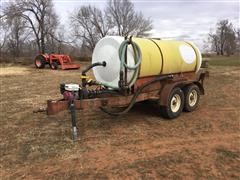 Wylie 1200 Gallon Liquid Feed Trailer 