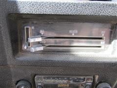 items/1f6bed3bb066e41180bd00155de187a0/1976gmc6000sierragrandetendertruck