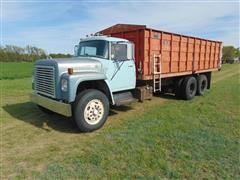 1976 International 1800 Grain Truck 