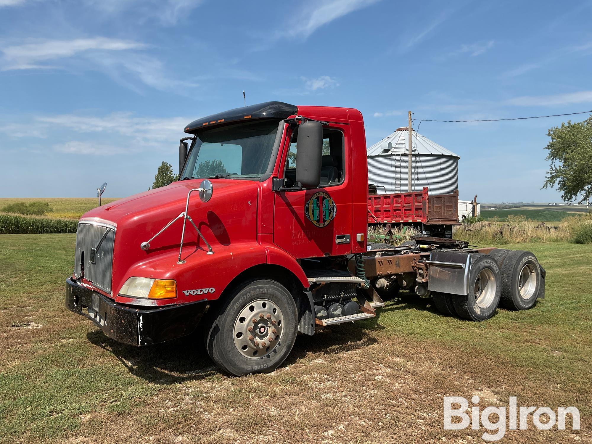 1998 Volvo VN64T T/A Truck Tractor 