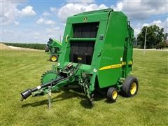 John Deere 466 Round Baler 