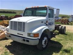 2000 International 4700 Cab & Chassis 