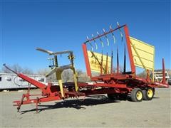 New Holland 1037 Stackliner T/A Bale Wagon 