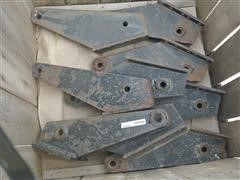 items/24be45ce1119e41180be00155de252ff/johndeeresteelplatesandmountingbrackets