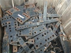 items/24be45ce1119e41180be00155de252ff/johndeeresteelplatesandmountingbrackets