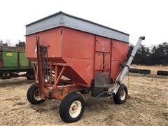 Farm Gravity Wagon With Auger 