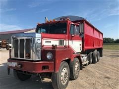 1988 International Paystar 5000 5/A Grain Truck 