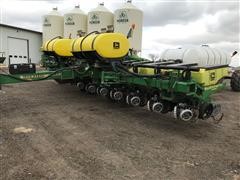 1997 John Deere 1760 MaxEmerge Plus No-Till 12-Row Planter 