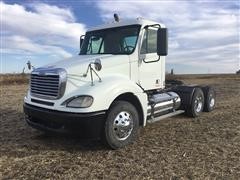 2007 Freightliner Columbia T/A Truck Tractor 