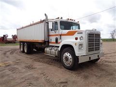 1983 International Transtar F4270 Grain Truck 