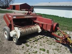 International 425 Baler 