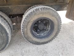 items/2849985283dbea11bf2100155d72eb61/1978chevrolet6500tagraintruck_9fce687b140b4a69a66f734d665293f2.jpg