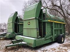 John Deere 200 Stacker 