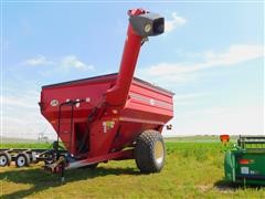 J & M 875-18 875 Bu. Grain Cart 