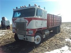 1974 Diamond Reo C08864D T/A Grain Truck 