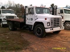 1983 International F2275 Flatbed Truck 