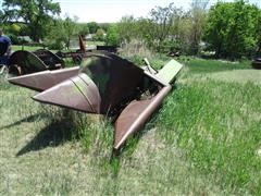 John Deere 227 Corn Picker 