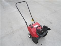 2001 Toro 38182 Snow Blower 