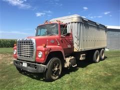 1982 Ford 8000 T/A Grain Truck 