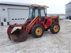 1980 Versatile 150 Bi-Directional 4WD Tractor W/1450 Loader And Grapple 