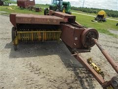 New Holland 275 Square Baler 