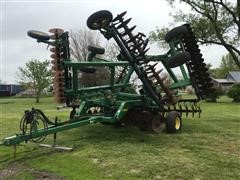 John Deere 637 Disk 