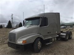 1998 Volvo VNL42T T/A Truck Tractor W/Wet Kit 
