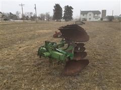 John Deere 4-Bottom Rollover Plow 