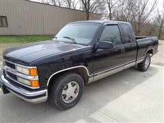 1998 Chevrolet C1500 Extended Cab Pickup 