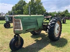 Oliver 70 2WD Single Wheel Narrow Front Row Crop Tractor 