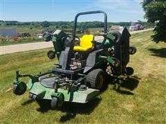 John Deere 1600 Commercial Wide Area Riding Mower 