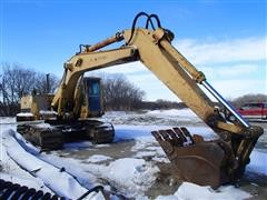 Caterpillar 235 Excavator 