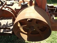 items/3399bb7a7042e41180be00155de1c209/1941masseyharris101jr.twinpowertractor