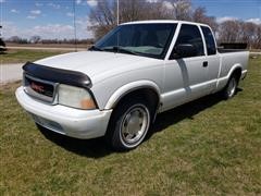 2003 GMC Sonoma Extended Cab Pickup 