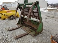 John Deere Quick Attach Loader Bucket W/Grapple 