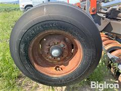 items/34adfec99cea4c1a80fb623eb58f9e73/flexicoil-5000-air-seeder-and-1722-grain-cart_000f32b9bc6a4d8e88763fd822c1a962.jpg