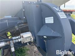 items/34adfec99cea4c1a80fb623eb58f9e73/flexicoil-5000-air-seeder-and-1722-grain-cart_2173bf239a0b430aa146f0612be00a08.jpg
