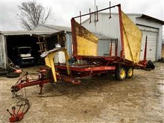 New Holland 1034 Stackliner Bale Wagon 