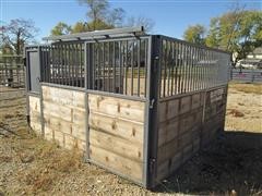 Horse Stall With Hay-Grain Feeder 